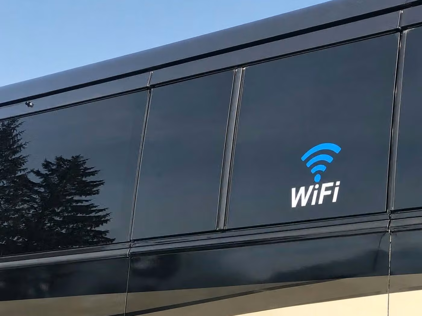 douglasville 15 passenger minibus wifi