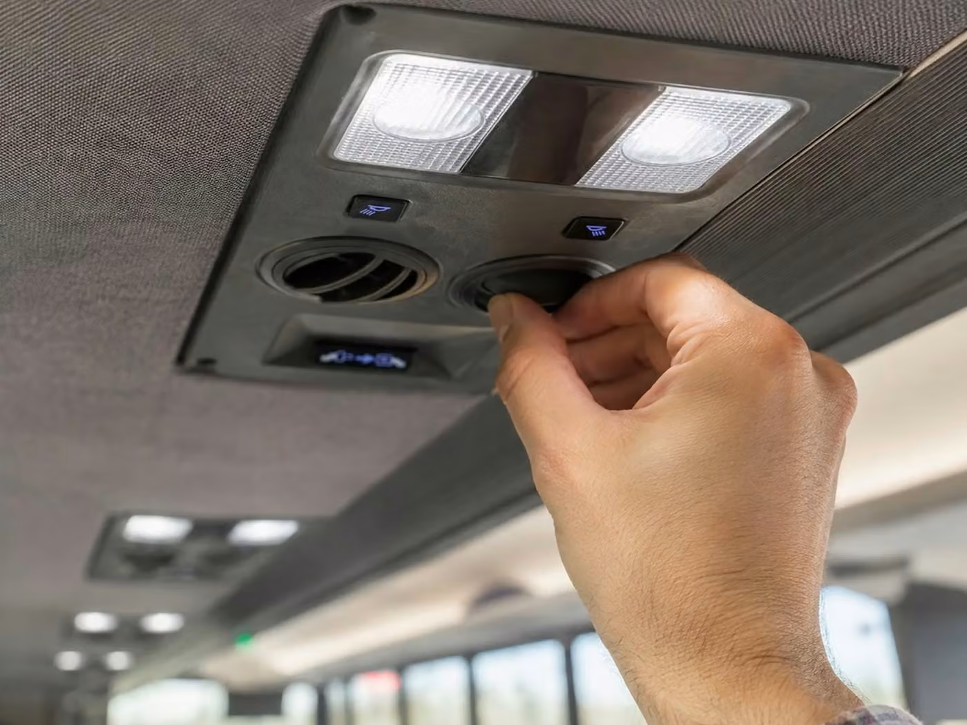 douglasville 18 passenger minibus climate control