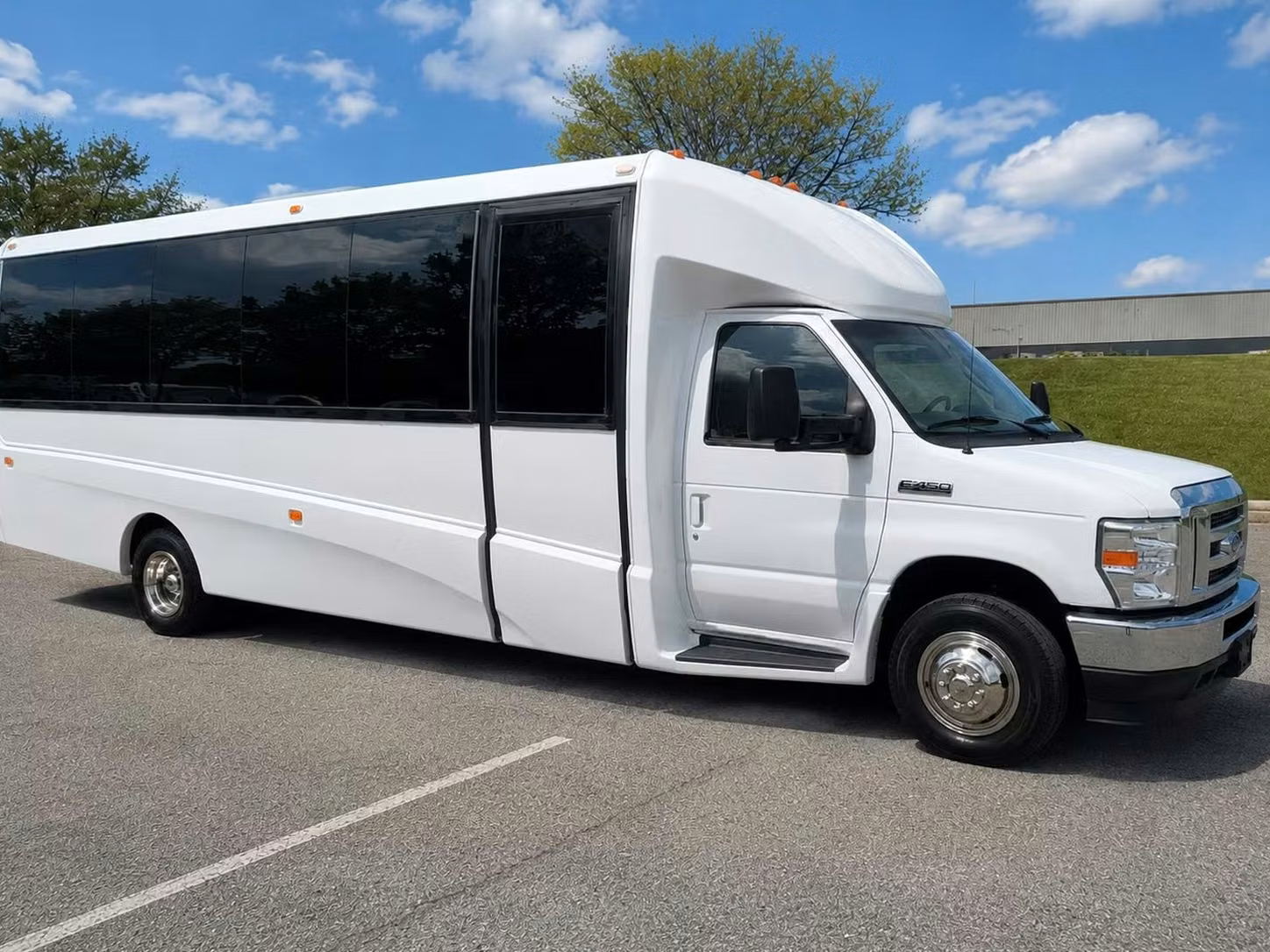 douglasville 20 passenger minibus rental