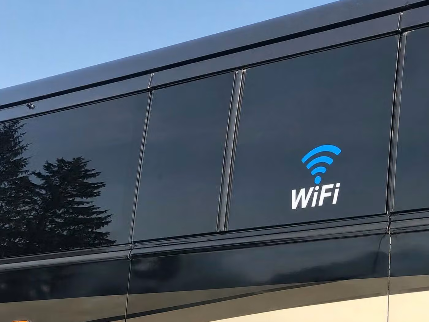 douglasville 25 passenger minibus wifi