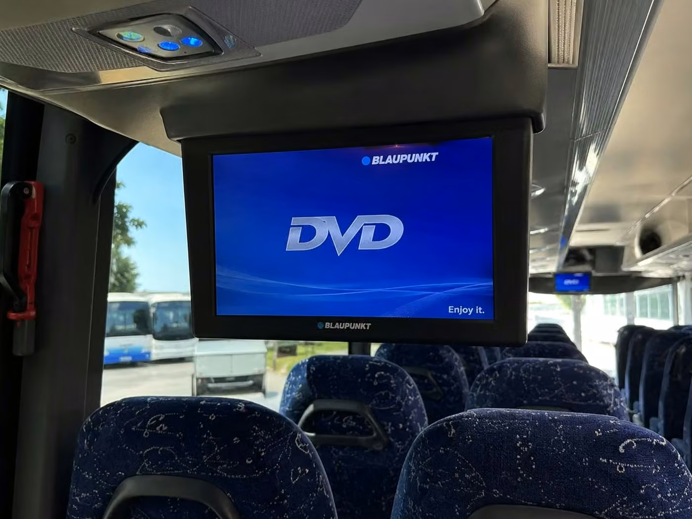 douglasville charter bus tv monitors